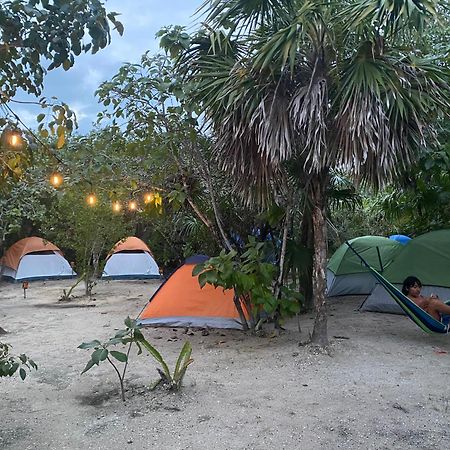 Balam Camping & Cabanas جزيرة هول بوكس المظهر الخارجي الصورة